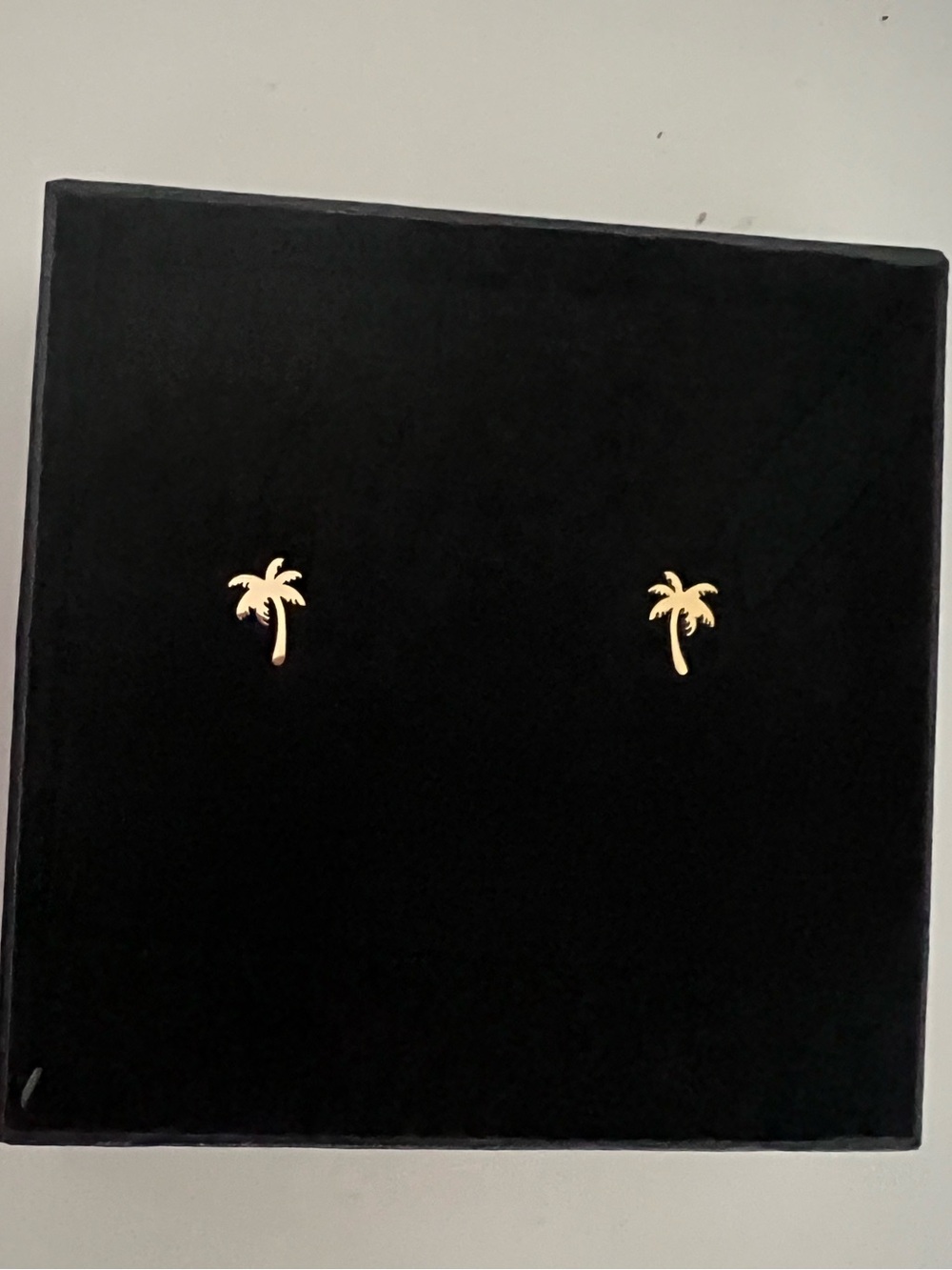Hawaiian palm tree stud earrings